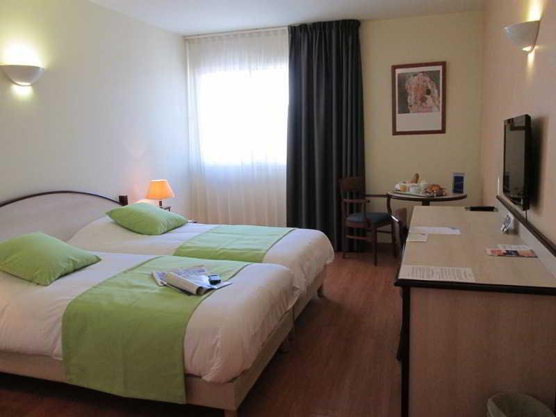 Hotel Ariane Istres Eksteriør bilde