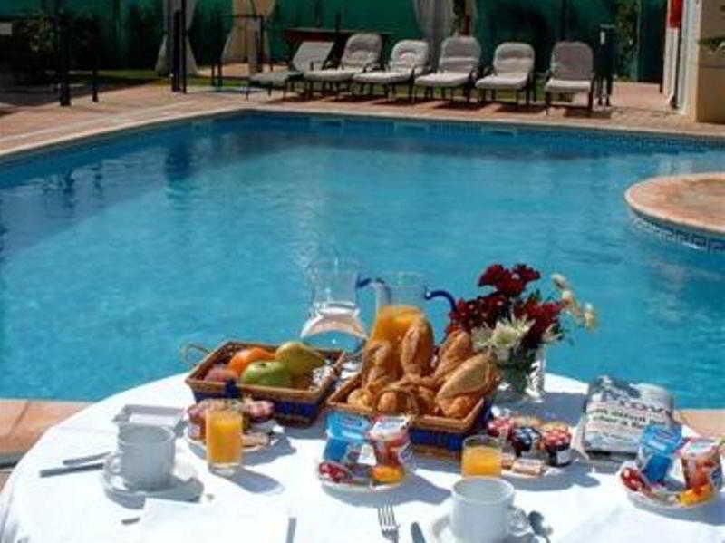 Hotel Ariane Istres Eksteriør bilde