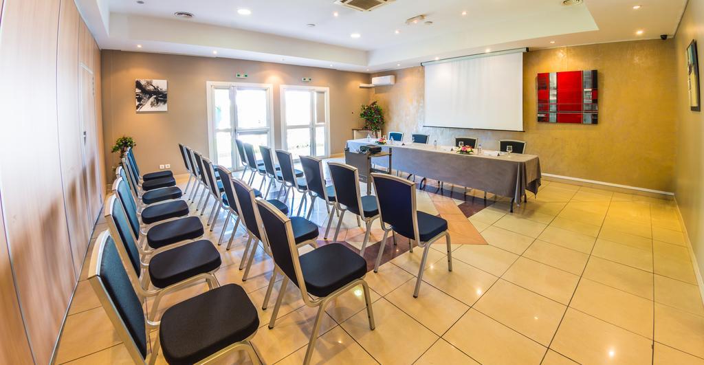 Hotel Ariane Istres Eksteriør bilde