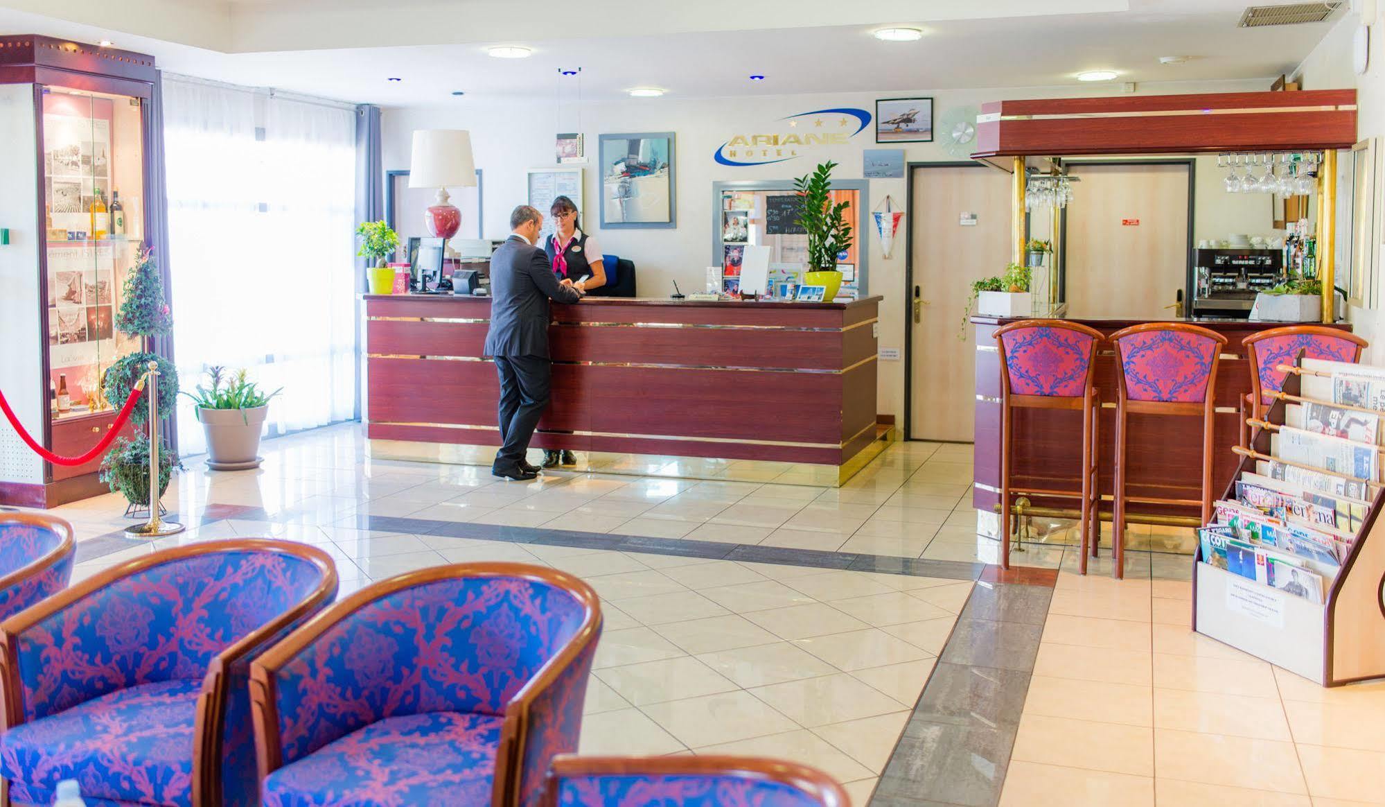 Hotel Ariane Istres Eksteriør bilde